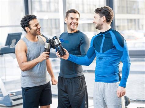 8 Steps to Picking Up Guys at the Gym